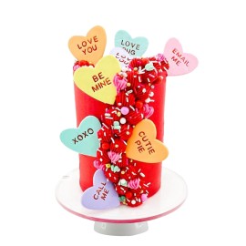 Romantic candies cake, Pastel de corazones dulces con frases románticas