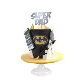 Batman Dad Cake, pastel para cumpleaños con celular comestible