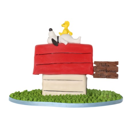 Snoopy House, pastel decorado de casita para cumpleaños